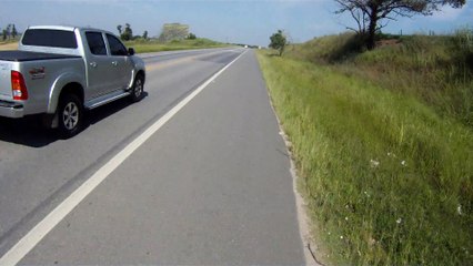 85 km. longuinho de alto giro, Taubaté a Tremembé, Pista de treino para o Ironman Floripa 2015, Marcelo, Fernando e amigos, SP, Brasil, 14 de abril de 2015, (48)