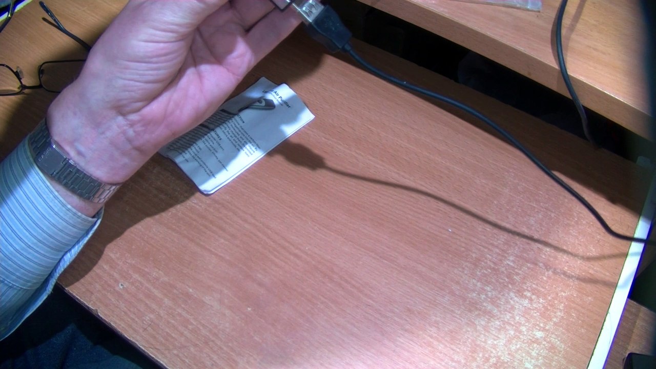 USB Ionic Air Purifier taking a look. Open to see if fake