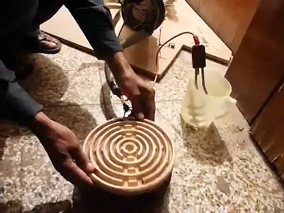 Free Energy ??? - Fact or Fake ? Wasif Kahloon showing selfrunning magnet motor