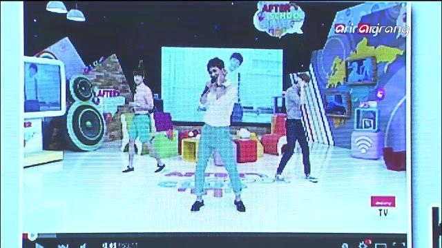 K.Will Live tweets with fans 팬들과 SNS소통하는 케이윌