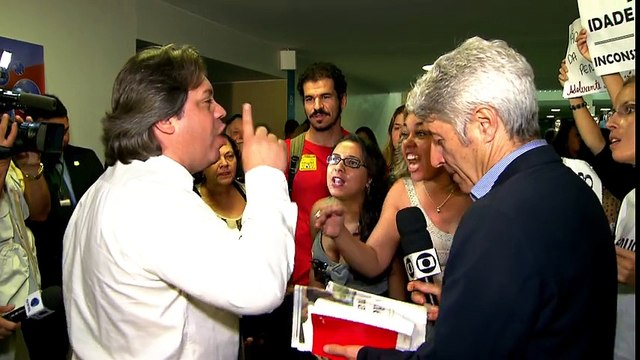 PROFISSÃO REPÓRTER 14-04-2015 - Maioridade Penal - Parte 1/3 Online Completo Íntegra TV Globo HD 480p 14/04/2015
