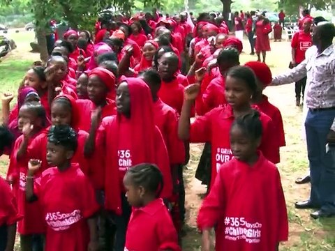 Veillées, prières, marches et tweets pour la libération des lycéennes de Chibok