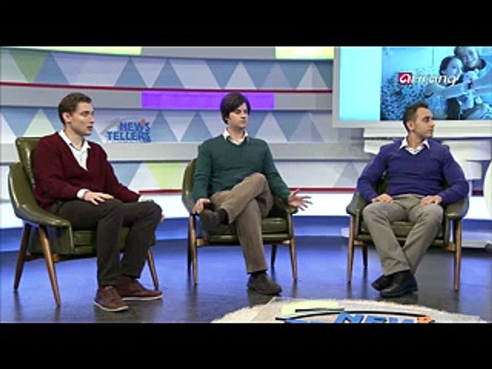 Introducing host and penalists 호스트 및 패널리스트들 소개