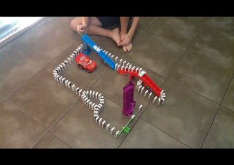 The never ending domino chain