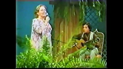 CHABUCA GRANDA  "La Flor de la canela"  - Guitarra: ALVARO LAGOS