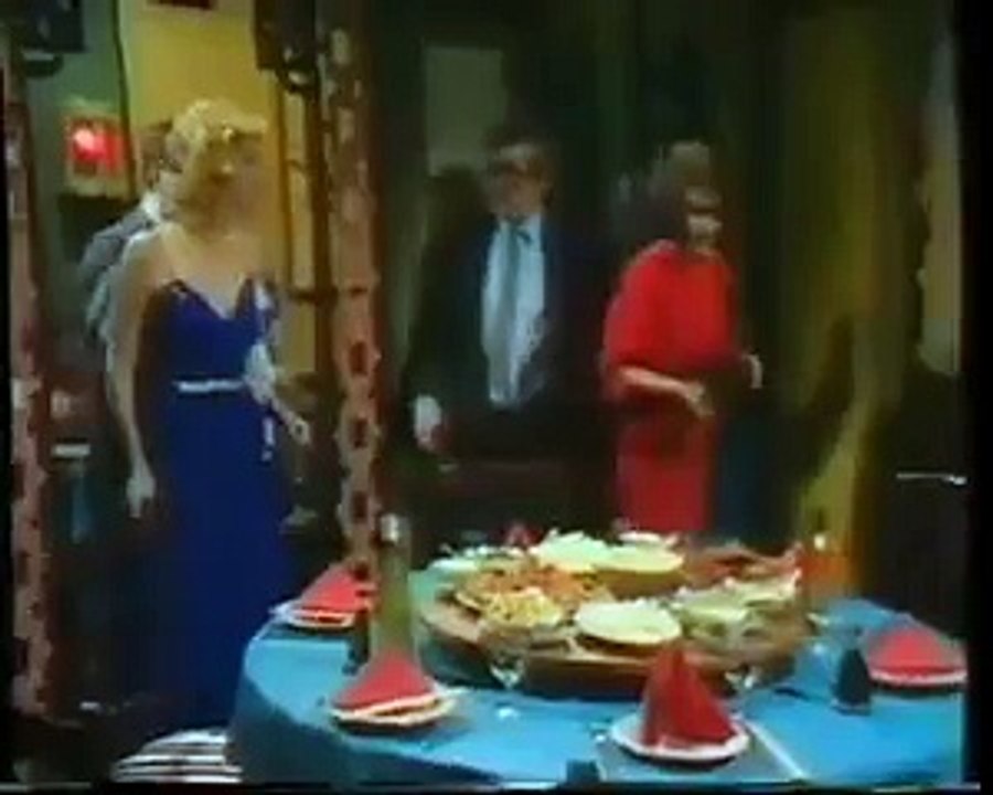 Chinese Restaurant.. ha ha ha ha.. Very Funny - Best TimePass