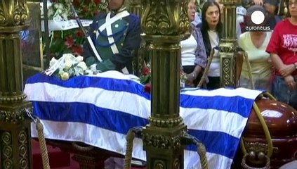 Uruguaylı ünlü yazar Eduardo Galeano son yolculuğuna uğurlandı