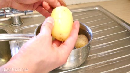 How to peel a potato in 2 seconds! Amazing Life Hack
