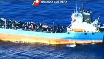 Des milliers de migrants sauvés au large des côtes italiennes
