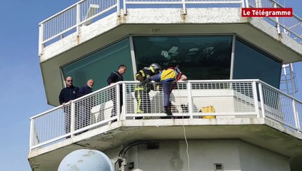 Quiberon. Un feu au sémaphore de Saint-Julien