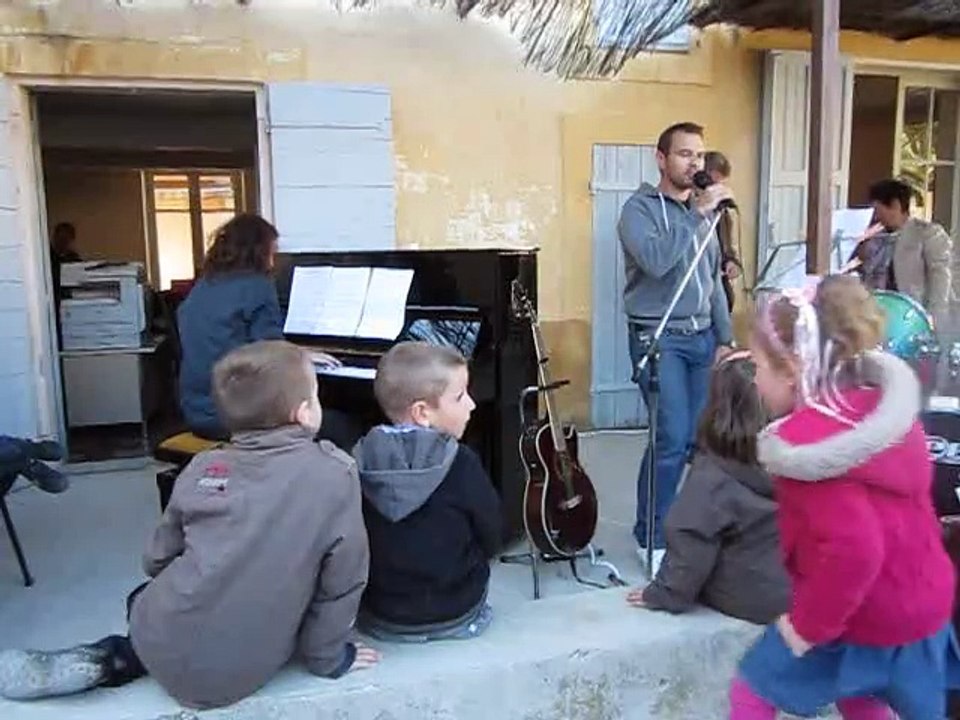 COLDPLAY VIVA LA VIDA PAR DAREL