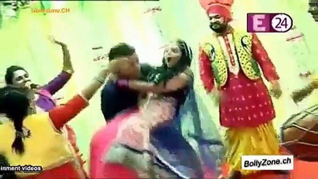 Sasural Simar Ka Full 15th April 2015 - Khushi Ke Sangeet Pe Nach Utha Bharadwaj