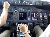 737 landing @ Sydney, inside cockpit!