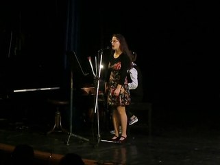 Melánie Sloupová - Voda, voděnka - Komu se nelení, ten zlá kouzla přemůže – vystoupení žáků a učitelů SŠ Roosevelta