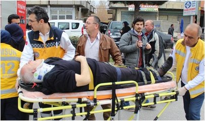 Yolcu midibüsü, halk otobüsüne arkadan çarptı; 18 yaralı