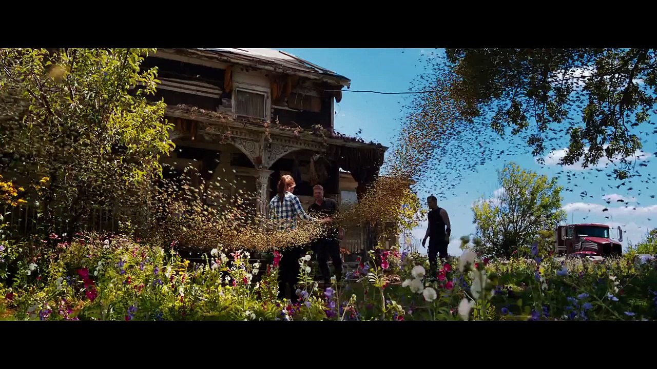 Jupiter Ascending - Official Trailer 2 [HD]