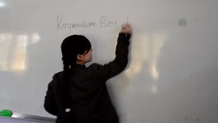 Iraklı ve Suriyeli Kadınlara Türkçe Okuma Yazma Sertifikası Verildi