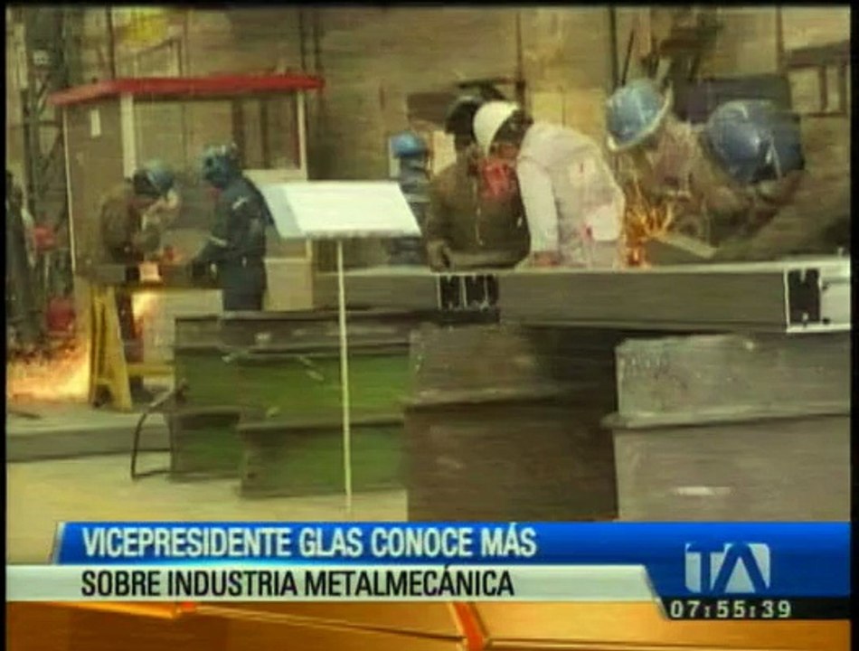 Jorge Glas recorrió las instalaciones de la emp...