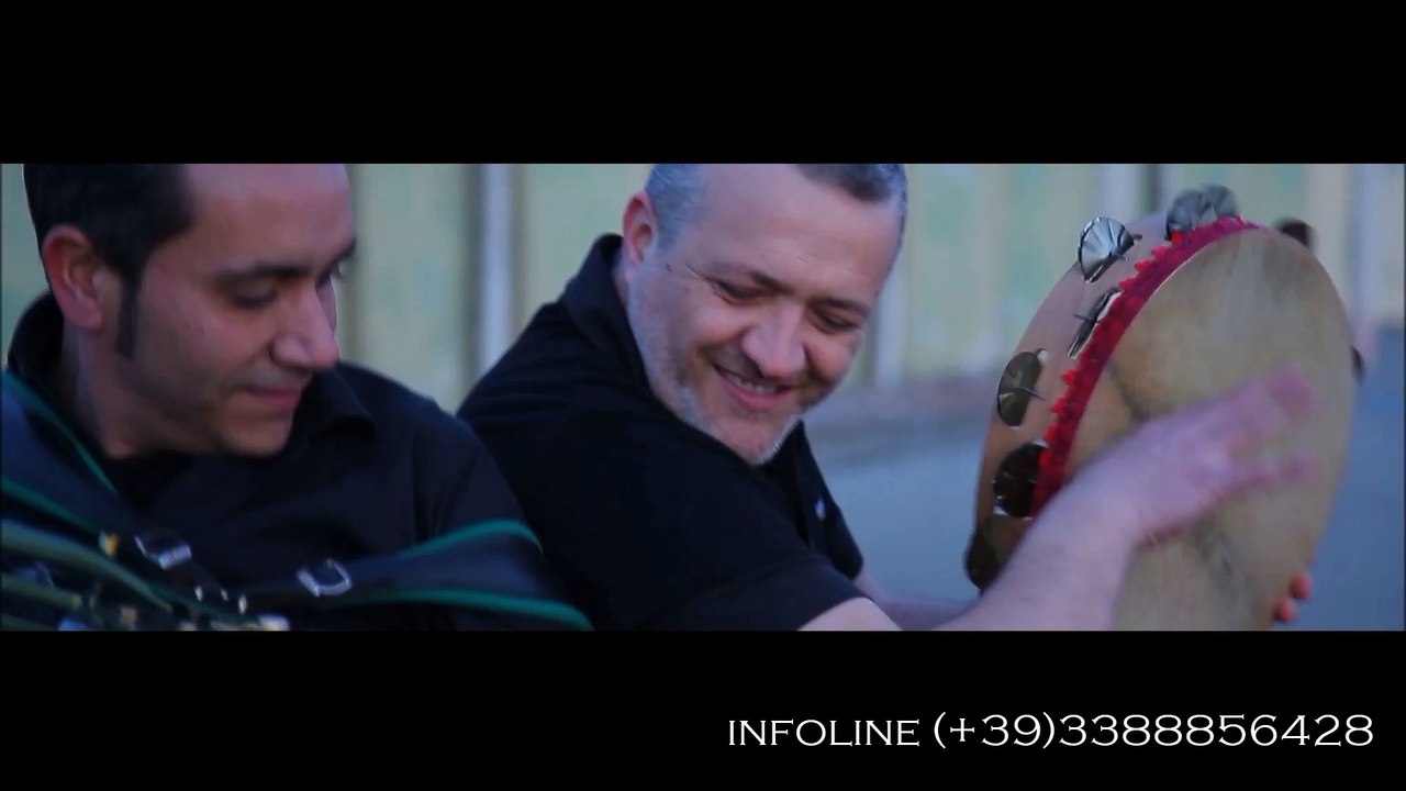 Gruppo Pizzica e Taranta Concerti Feste Private Matrimonio Tammurriata Nera Posteggia Napoletana Napoli Contatti