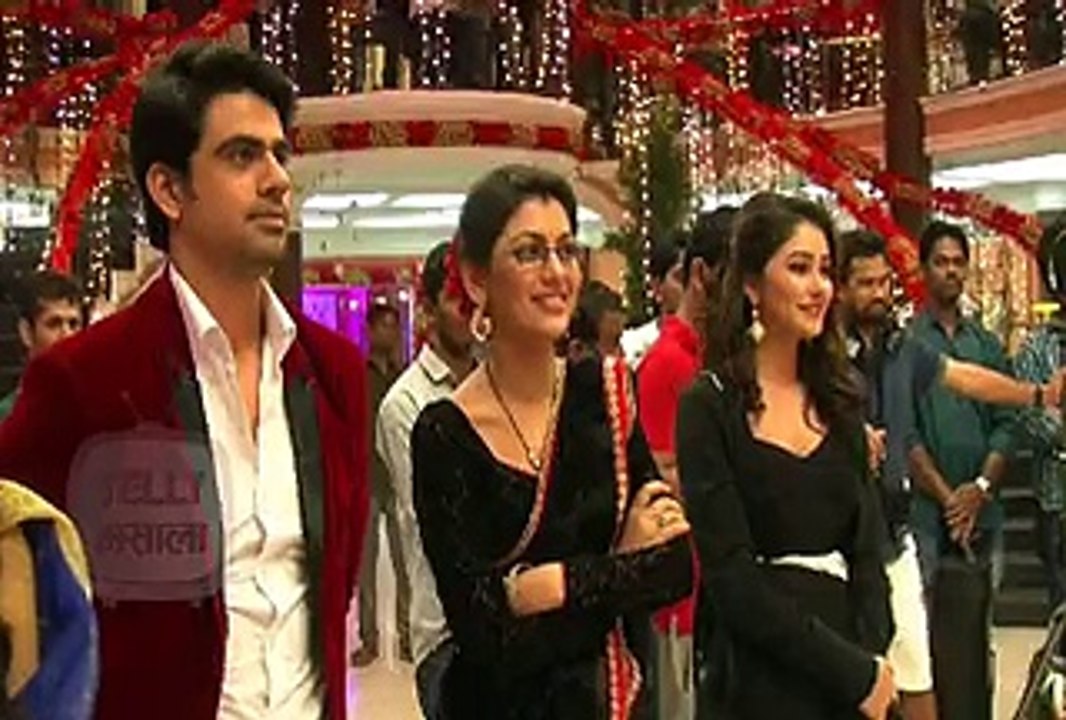 Kumkum Bhagya Pragya Pe Carha Hot Look 15th April 2015