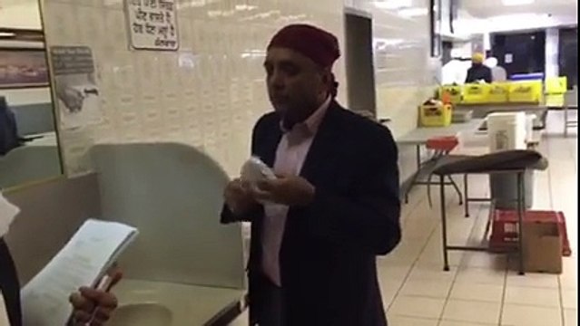 Sikhs Meet with Ross Street Gurdwara Committee Member