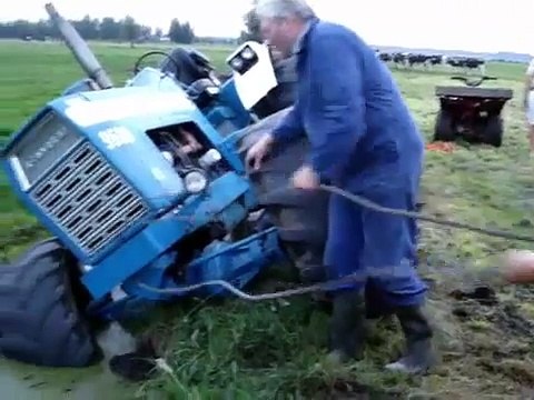 Tractor Ford 9600 crash! ©