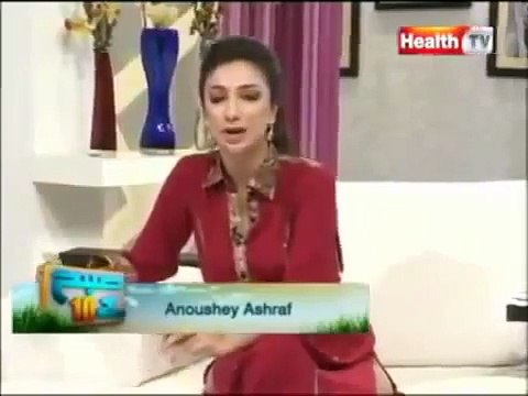 Kim Kardashian Flashes Her Butt in See-Through Leggings, Goes Without Makeup: See Her Risque Gym War