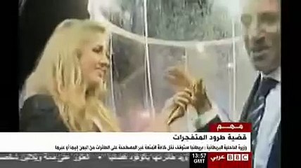 بعد تعرية ناسي عجرم لبنان يعري كأس النبيذ 2010