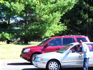 HOW TO PARALLEL  PARK A CAR in only 2 moves !