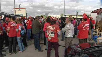 La plantilla de coca-cola celebra la nulidad de los despidos