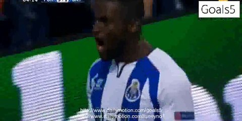 Jackson Martinez Goal Porto 3 - 1 Bayern Champions League 15-4-2015