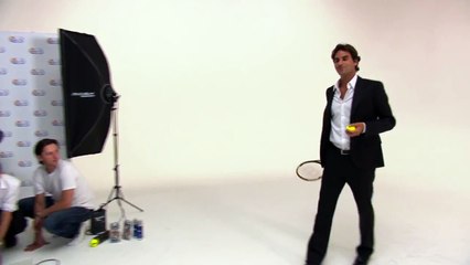 Amazing Roger Federer trickshot on Gillette ad shoot