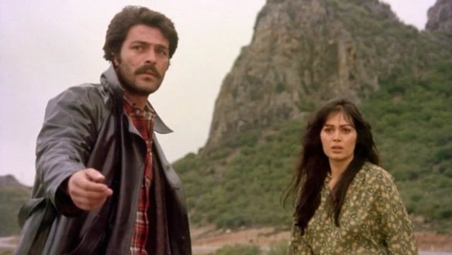 Film Müzikleri SELVİ BOYLUM AL YAZMALIM Romantik Dram Filmleri PİYANO KLARNET Yeşilçam Türkan Şoray Filmleri Kadir İnanır Filmleri Türk Film Sineması Müziği Yeşilçam