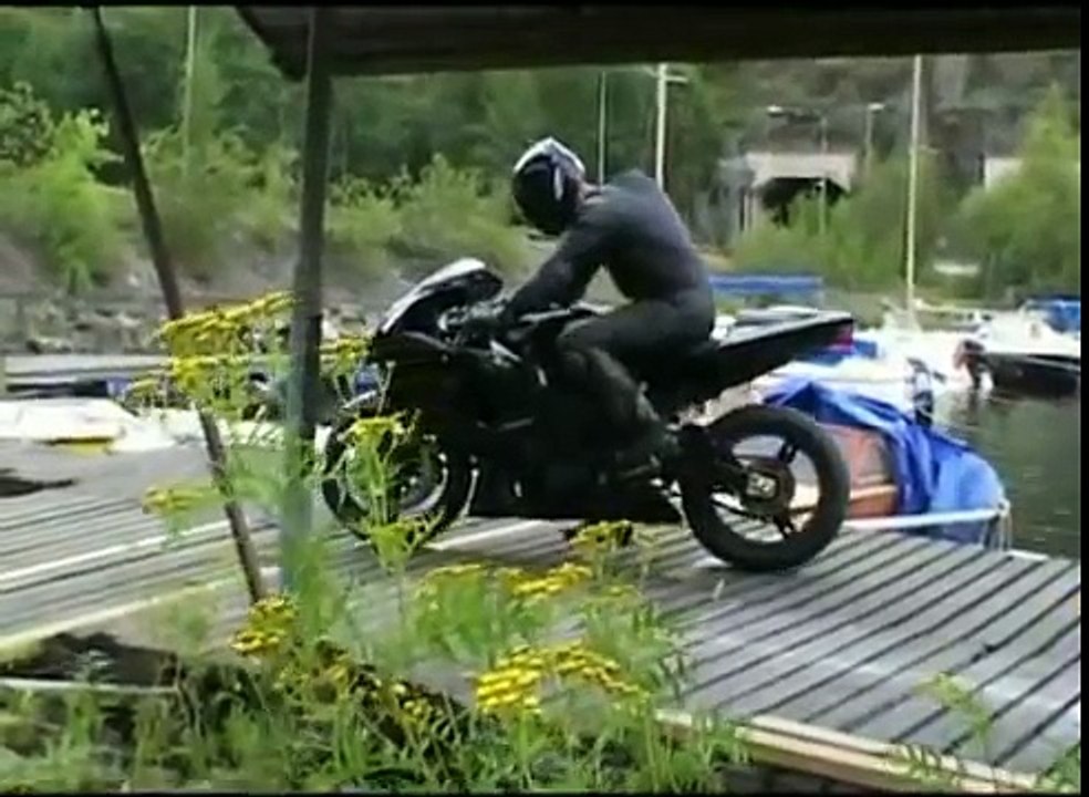 GHOST RIDER vs POLICE RELAX GSX R