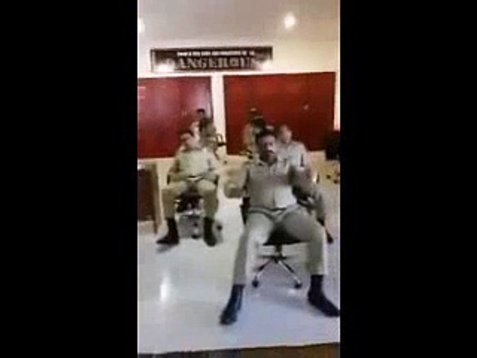Pak army funny video by Captain irfan