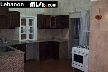 Old House For Rent In Ajaltoun