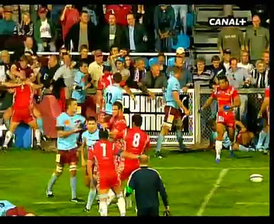Spectaculaire bagarre lors d'un match de rugby