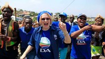 D A Boogie Helen Zille And Mamphela Ramphele. Lets Kiss.