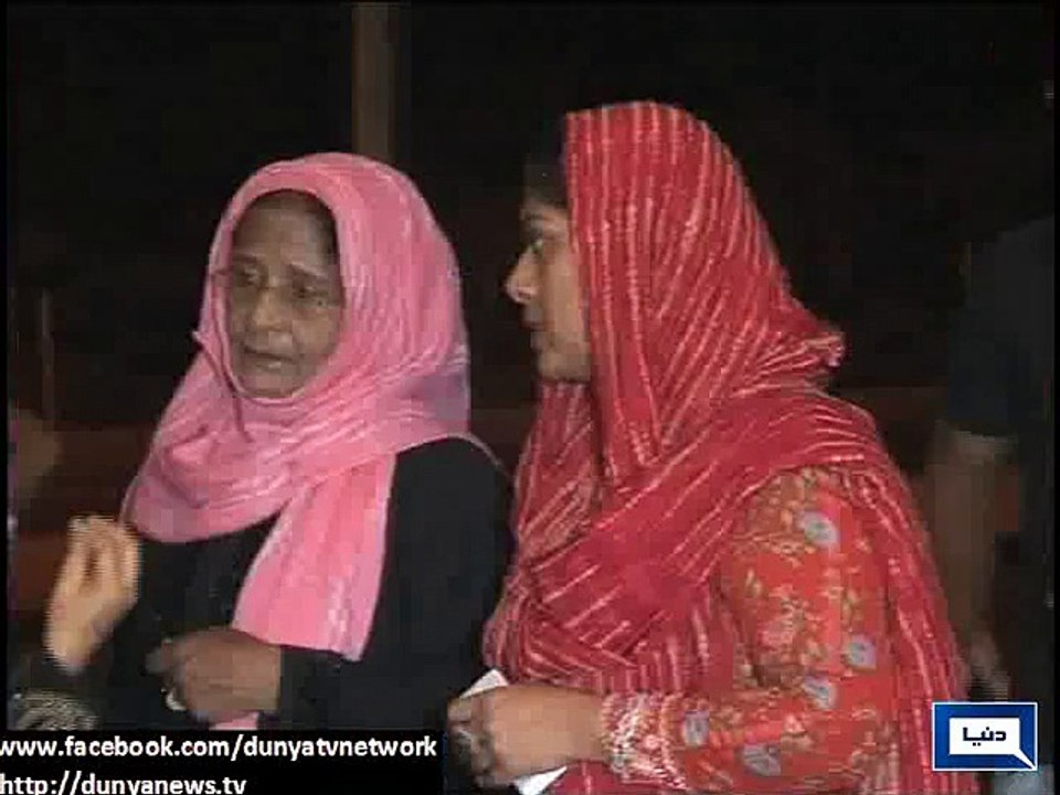 Dunya News - Another 11 stranded Pakistanis in Yemen reach Karachi