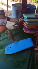 خافت لا تغرق فالماء ياخي شوف وين مشات