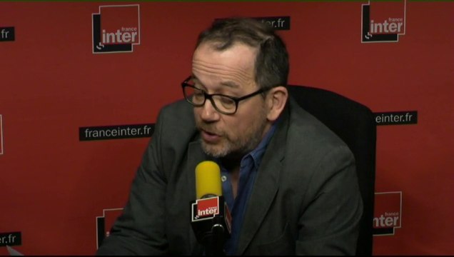 L'édito politique : Les SMS d'Alain Juppé aux électeurs de gauche