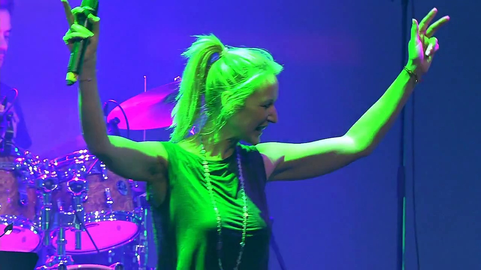⁣French Kiss - BARCELONE jan 2014: POP ROCK music BOX/Alternative Rock