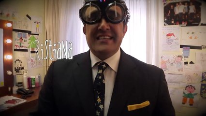 Flavio Insinna ringrazia la famiglia di Affari Tuoi