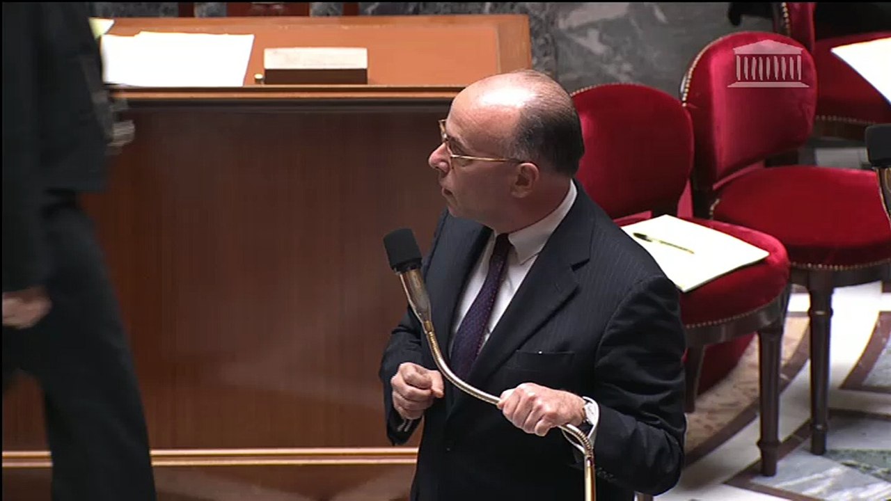 Bernard Cazeneuve veut lancer son hashtag "ni big ni brother"