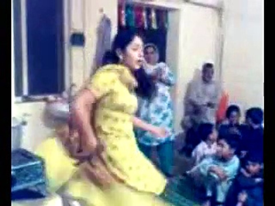 Local Mast Girl Dance