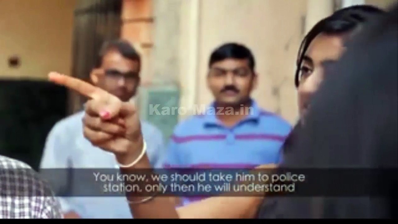 How Girls are Looting Boys.This Video Goes Viral In India