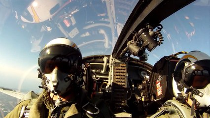 [軍事紀錄-經典噴射戰機]美海軍EA-6B (Prowler) 徘徊者式電子作戰機