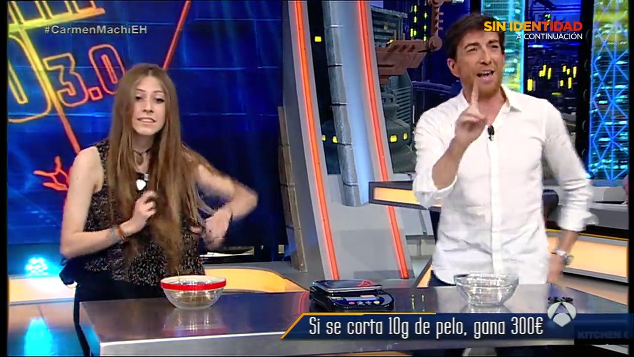 Gana 300 euros por cortarse el pelo en directo en El Hormiguero 3.0