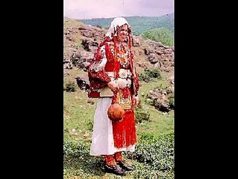 Makedonsko Devojče (Македонско девојче) - Macedonian Folk Song