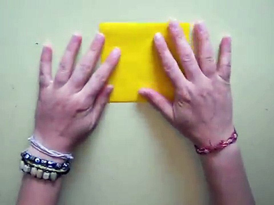 Origami - Papiroflexia. Abeja de papel muy fácil